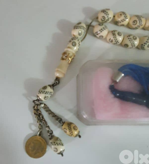 مسبحة اديم زهب و فضة و مسبحة من حاج الحرمين 4