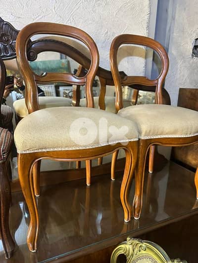 كراسي سفرة عدد 4 خشب زان كتير نظاف