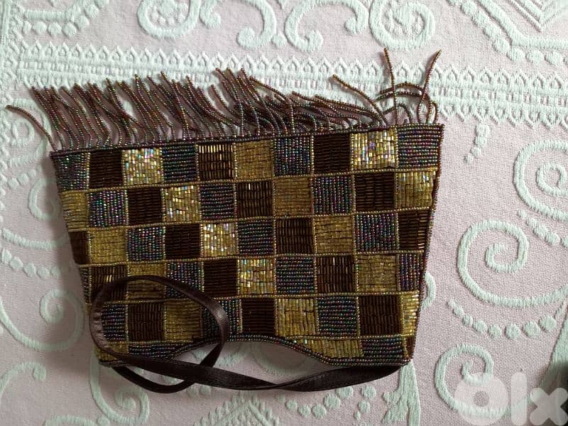 جزادين نسائية بحالة ممتازة 2