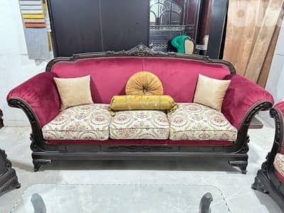 طقم كنبايات حفر خشب زان ملكي اربع قطع مع طقم طاولات