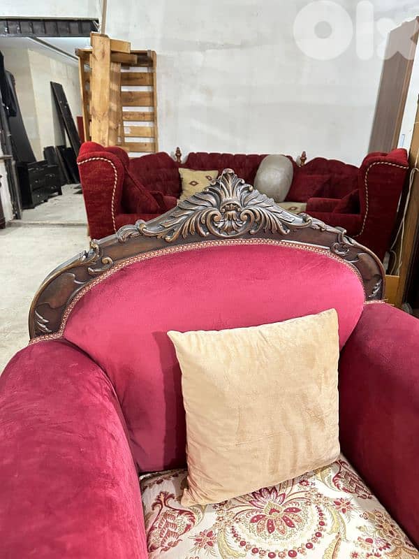 طقم كنبايات حفر خشب زان ملكي اربع قطع مع طقم طاولات 6