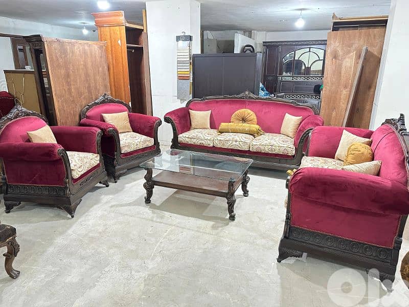 طقم كنبايات حفر خشب زان ملكي اربع قطع مع طقم طاولات 10