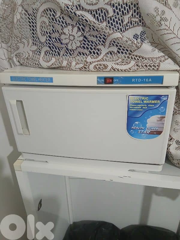 صالون حلاقة كامل للبيع 9