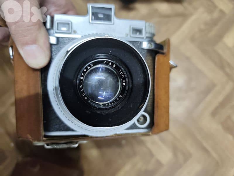 Kodak Medalist II Medium Format Film Camera w/Ektar f/3.5 100mm Lens 2