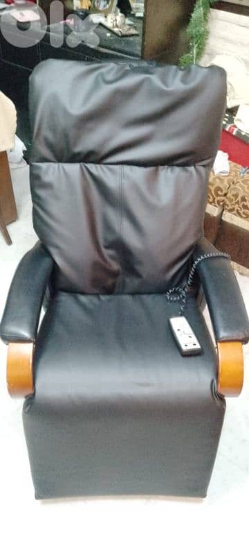 dinning table with 8 chairs وكرسي مساج 2