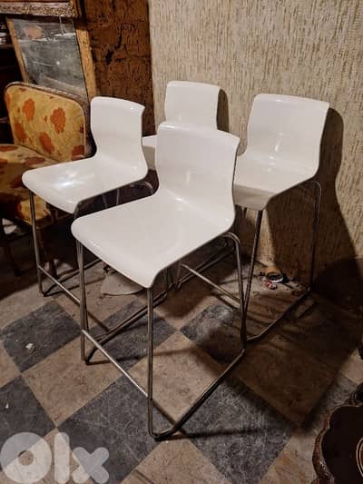 كراسي بار عدد٤ تصميم مميز ايطالي stools of bar chairs