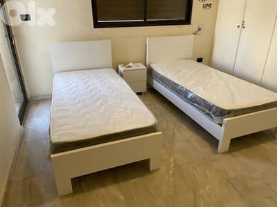 تختين مع فرش وكمود جديدة من المعمل بافضل الاسعار