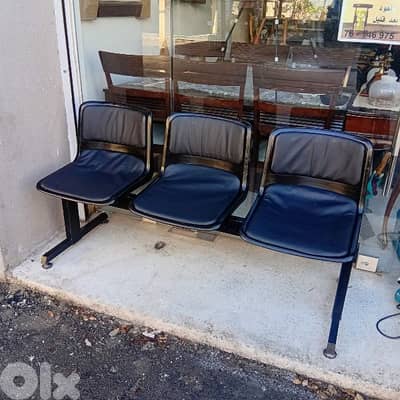 بنك اوروبي شبه جديد