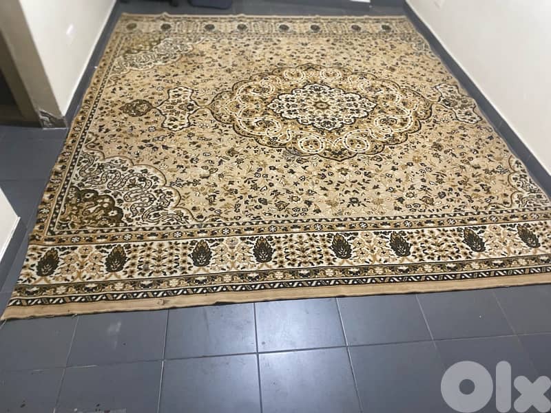 سجادة ٢٩٠/٢٥٠ مستعملة 1