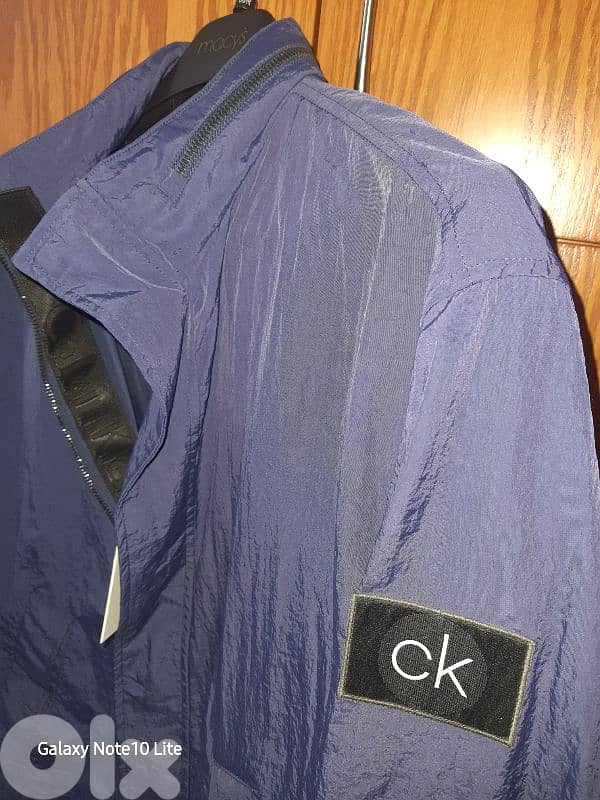 CALVIN KLEIN ANORAC  size medium Large 1