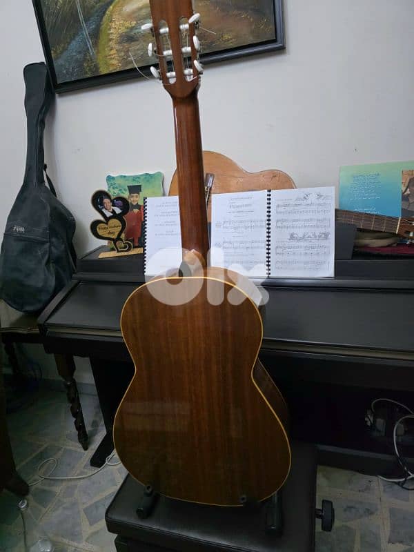 Admira Sevilla Classical Guitar Made in Spain غيتار  أدميرا اسباني 7