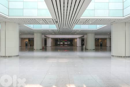 SPACIOUS SHOWROOM FOR RENT IN HAMRA PRIME | 430SQ | HAMR-182