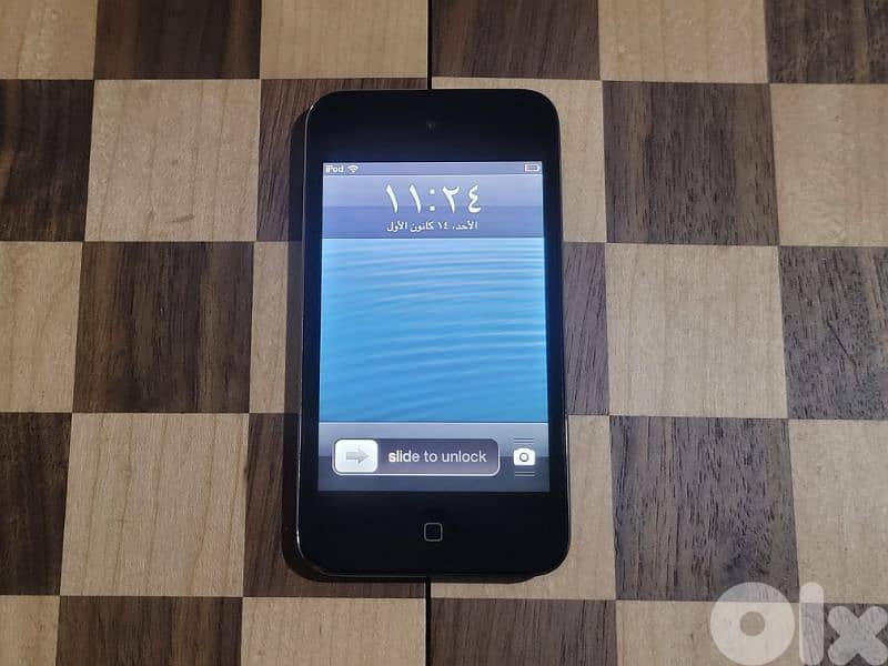 iPod Touch 4th Gen – 8GB – Fully Working 1