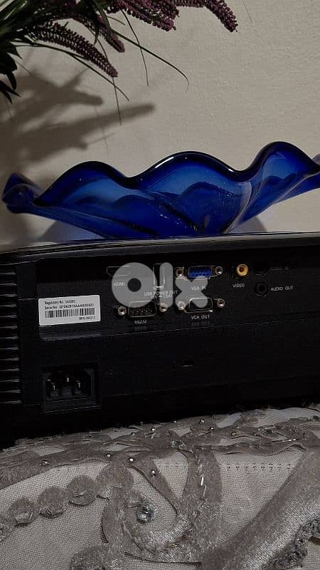 لقطة: بروجكتر Optoma أصلي - بحكم الجديد (مستخدم 88 ساعة فقط!) 6