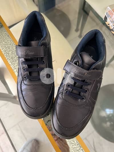 Navy blue shoes for school