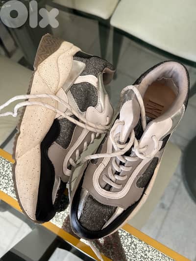 Fancy shoes for girls