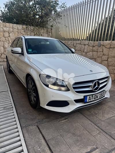 Mercedes-Benz C-Class  c180 Avantgarde German! 2017