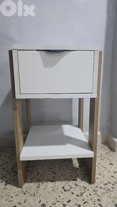 طاولة مستعملي اخت لجديده