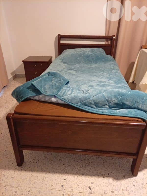 تختين ماسيف زان مع كومودينة 1