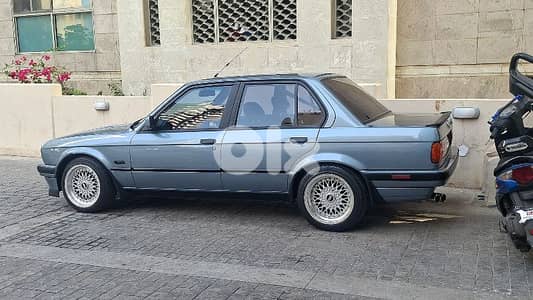 بي ام دبليو الفئة 3 1989