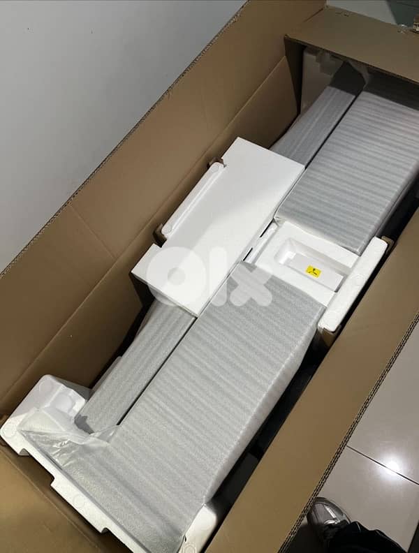 electric piano for sale + FREE chair 3