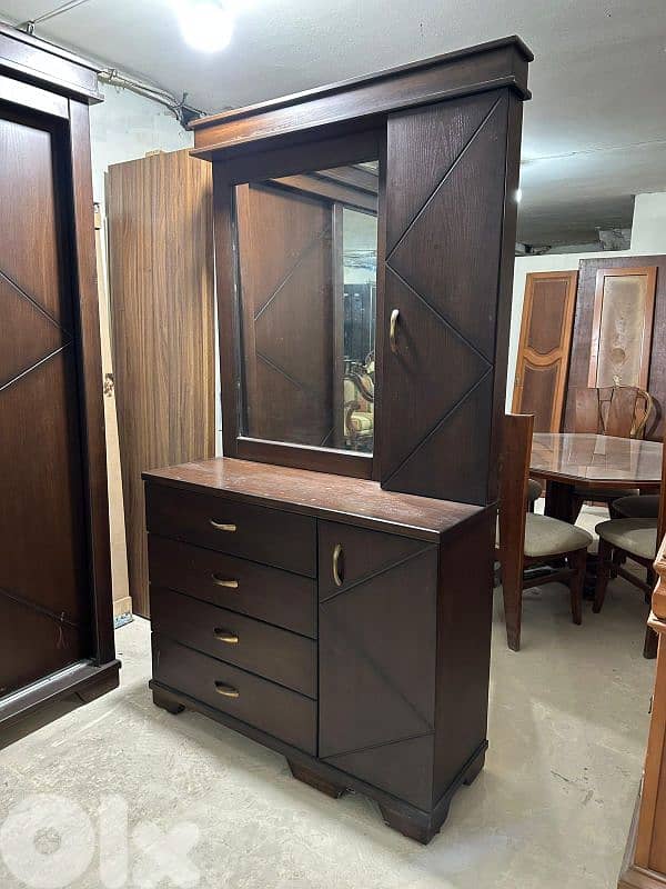 اوضة نوم شغل توصاية سحاب شبه جديدة 3