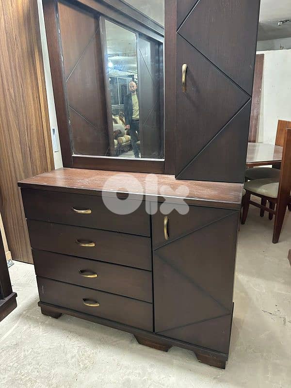 اوضة نوم شغل توصاية سحاب شبه جديدة 6