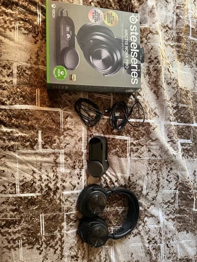 SteelSeries Arctis Nova Pro + GameDac