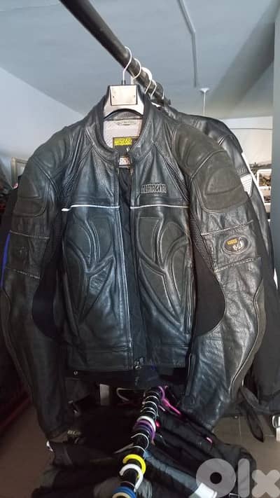 moto vest and pants 20$