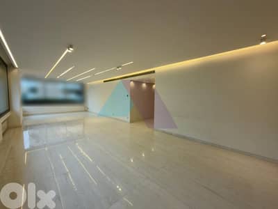 Decorated 250m2 apartment 4rent in Ramlet El Bayda-شقة في رملة البيضاء