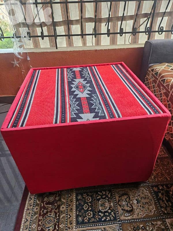 قعدة عربية عالية عن الأرض للصالون جداد 1