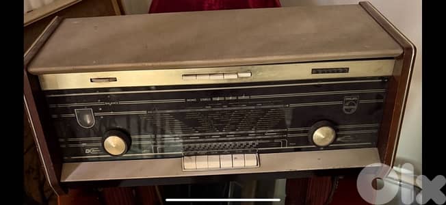 بيروت للبيع راديو قديم شغال 120$ 70770200