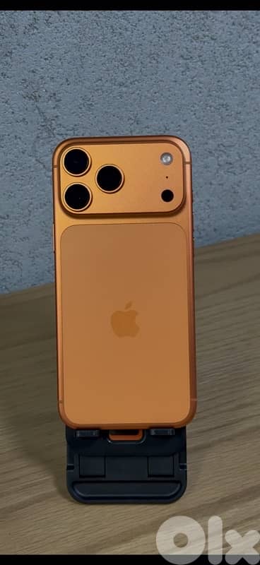 iPhone 17 Pro Max Used 3