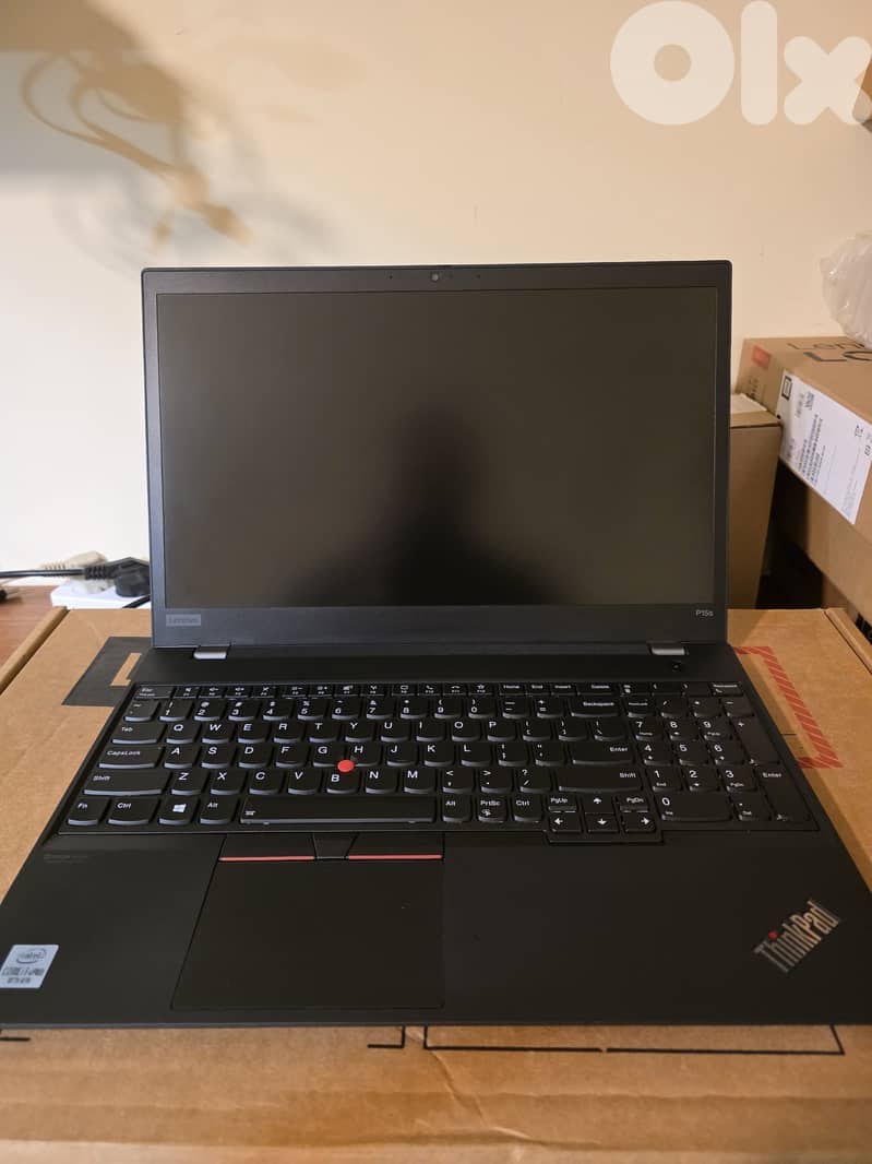 LENOVO P15S WORKSTATION CPU I7 10610U RAM 20 P520 VGA 3
