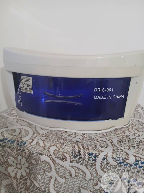 صالون حلاقة كامل للبيع 2