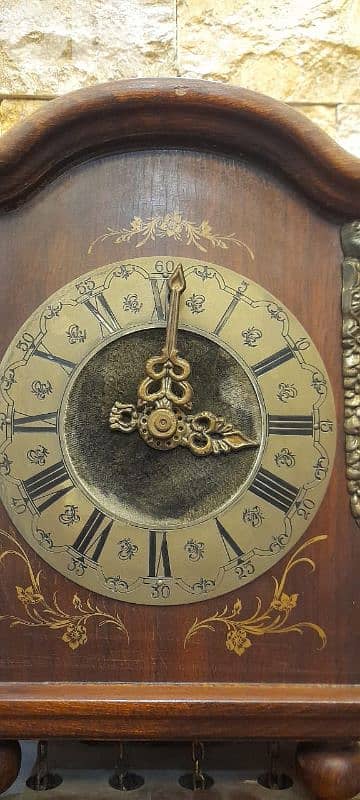 ساعة أنتيك 7