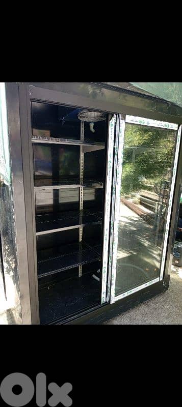 Industrial refrigerator 1