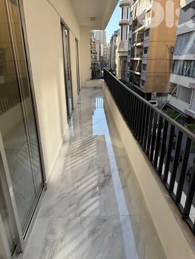 FOR SALE - spacious apartment in Ras el nabaa