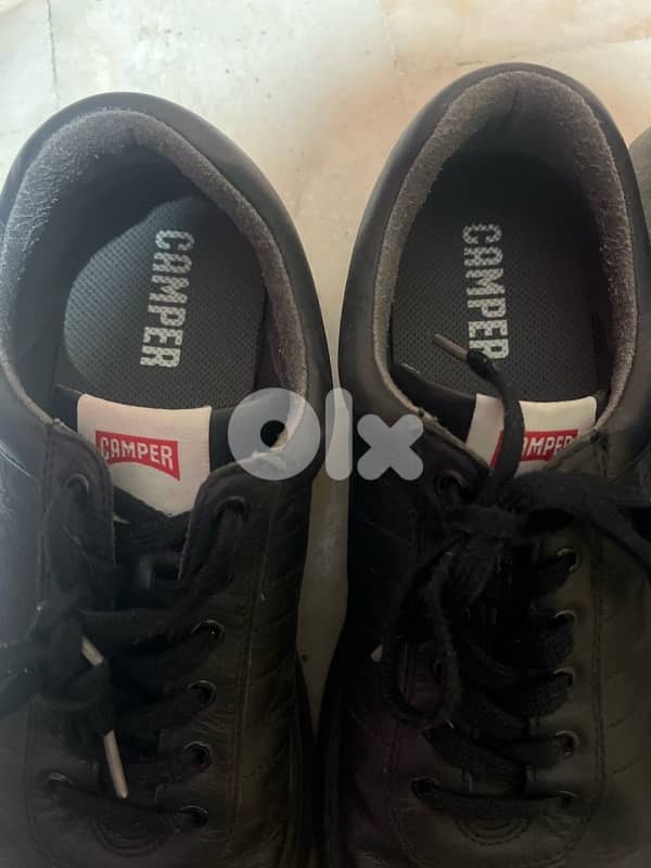 no copy!!!! legit 2 valentinos  and 1 camper 1