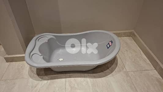 Sevi bebe Baby Bathtub with Drain