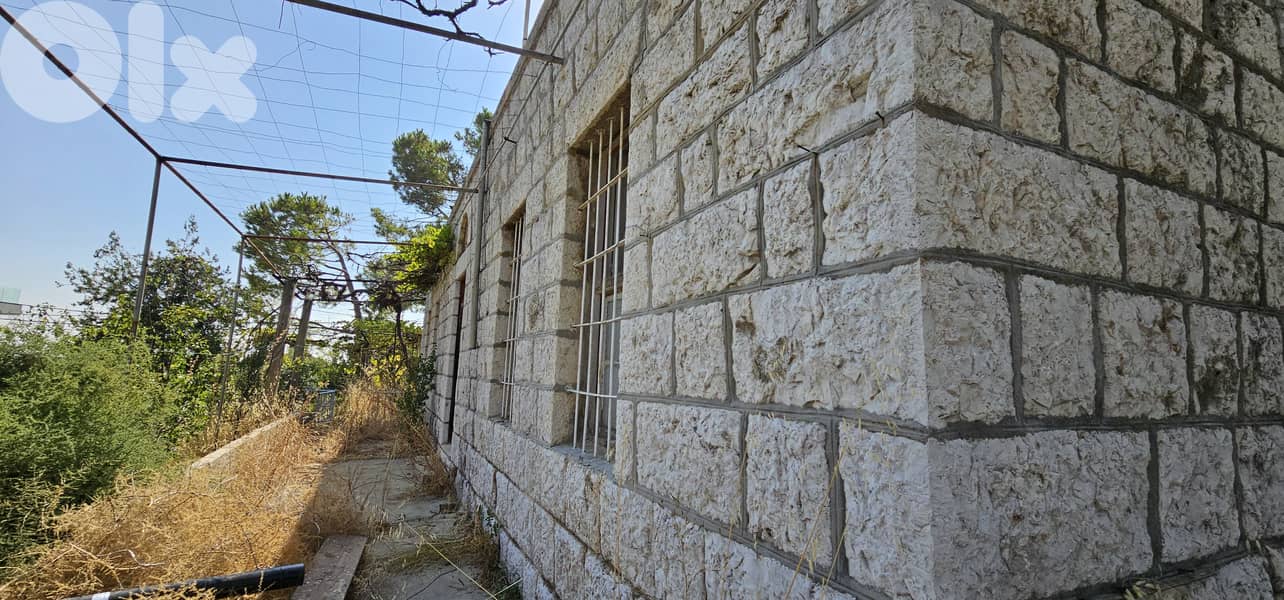 RWK187GZ - Land with Old house for sale in Kfardebian 4