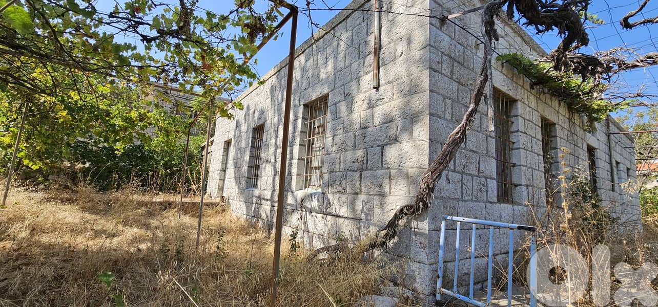 RWK187GZ - Land with Old house for sale in Kfardebian 6