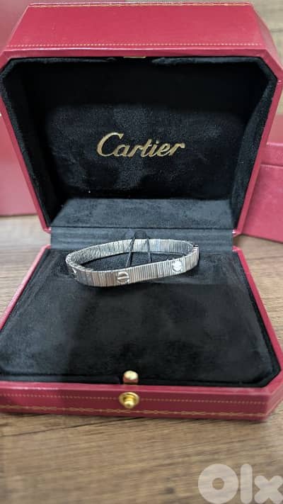 Cartier Flexible Love Bracelet – New Holiday Gift Set