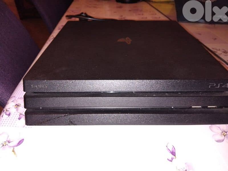 PS4 PRO 1TB , EXCELLENT CONDITION 1
