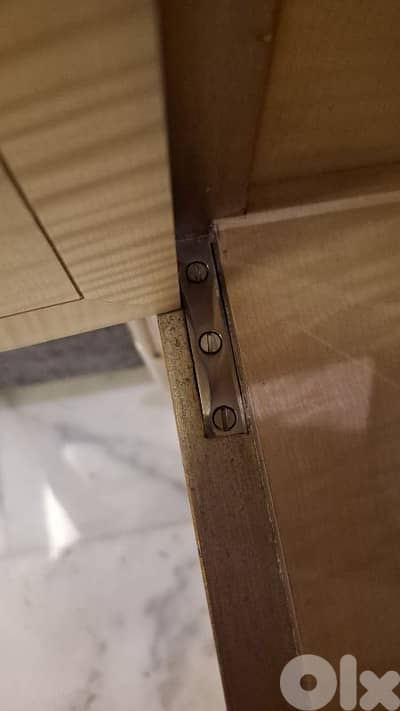 console hand made from suiss mirror