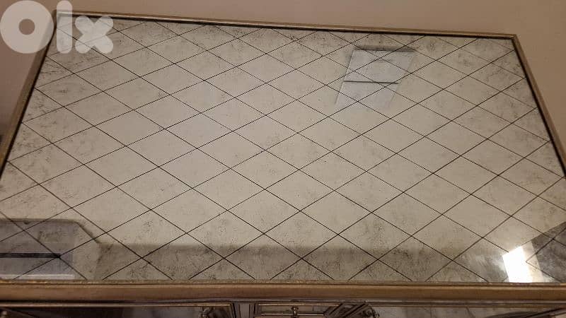 console hand made from suiss mirror 1