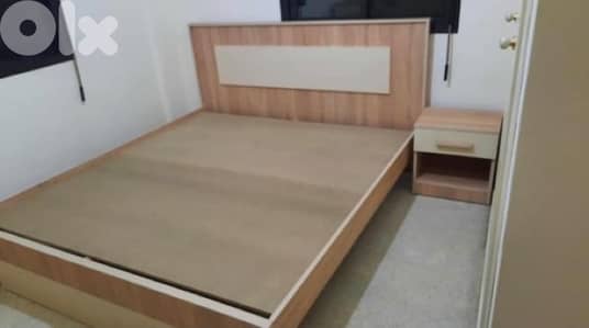 تخت مجوز جديدة من المعمل بافضل الاسعار