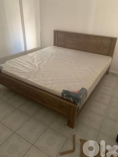 تخت مجوز مع فرشة جديدة من المعمل بافضل الاسعار