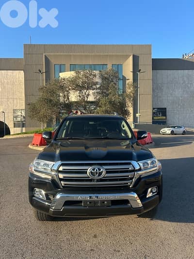 Toyota Land Cruiser GX-R 2019 From BUMC 85000 km only