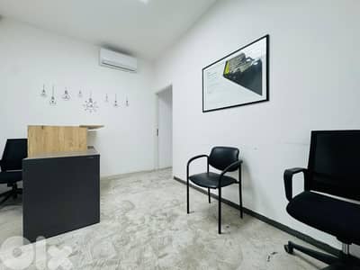 JH25-4602 Office 95m2 for rent in Sin l Fil, $ 950 cash